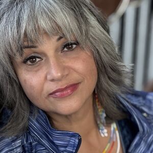 Meet your Posher, Liza